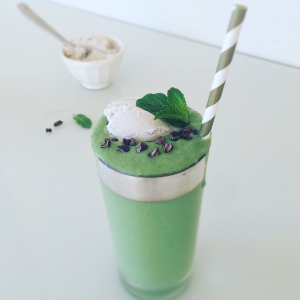 Healthy Vegan Shamrock Smoothie