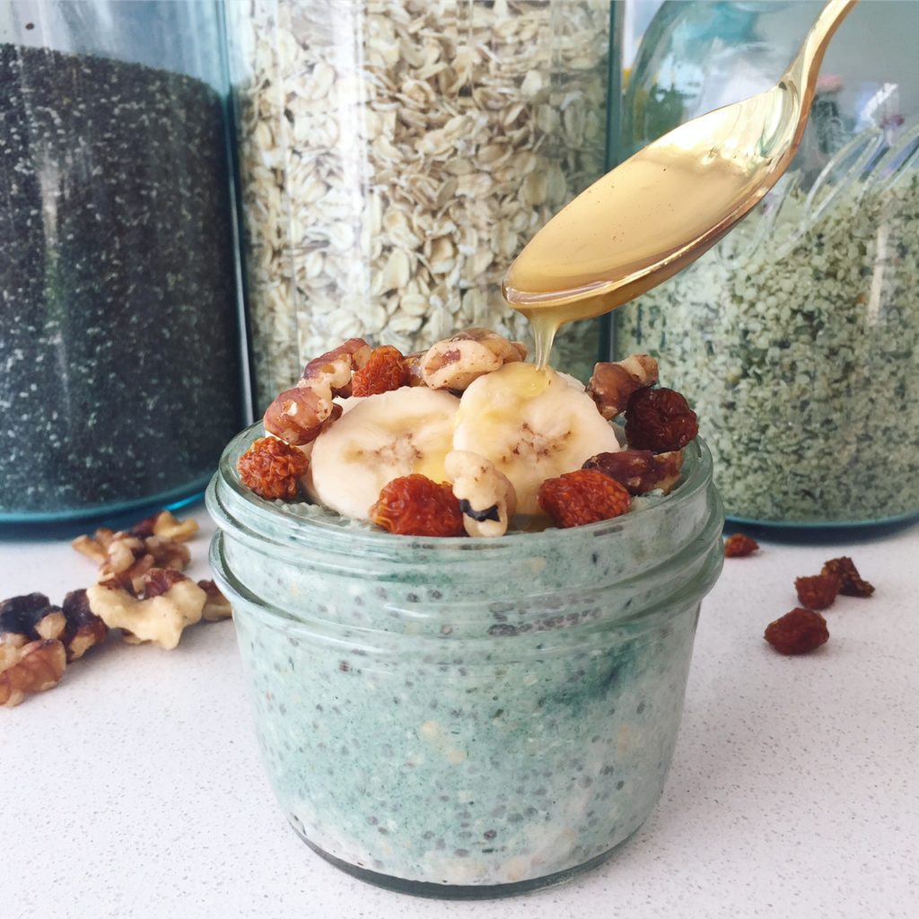 Spirulina Banana Honey Overnight Oats